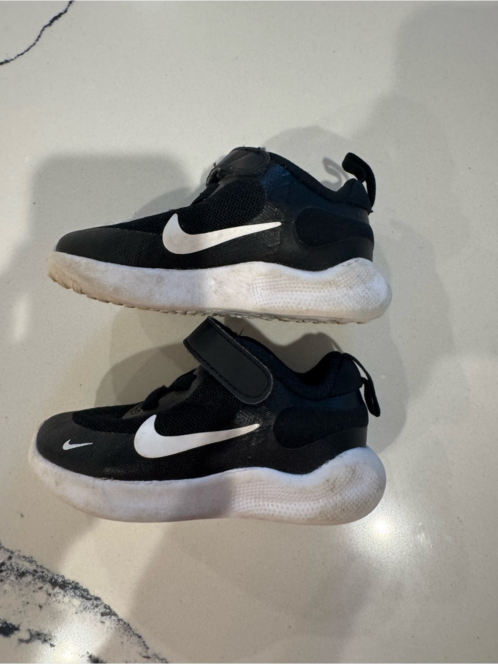Nike Revolution 7 Toddler Sneaker